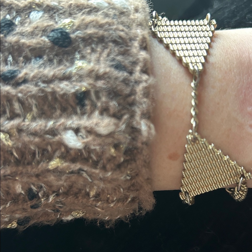 Gold Geometric Chain Bracelet - Picture 2 of 10